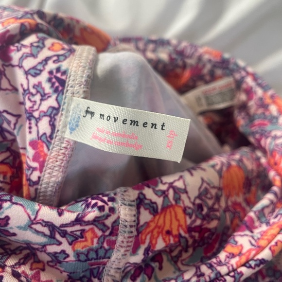 Free people movement high waisted buttery leggings - Picture 3 of 3